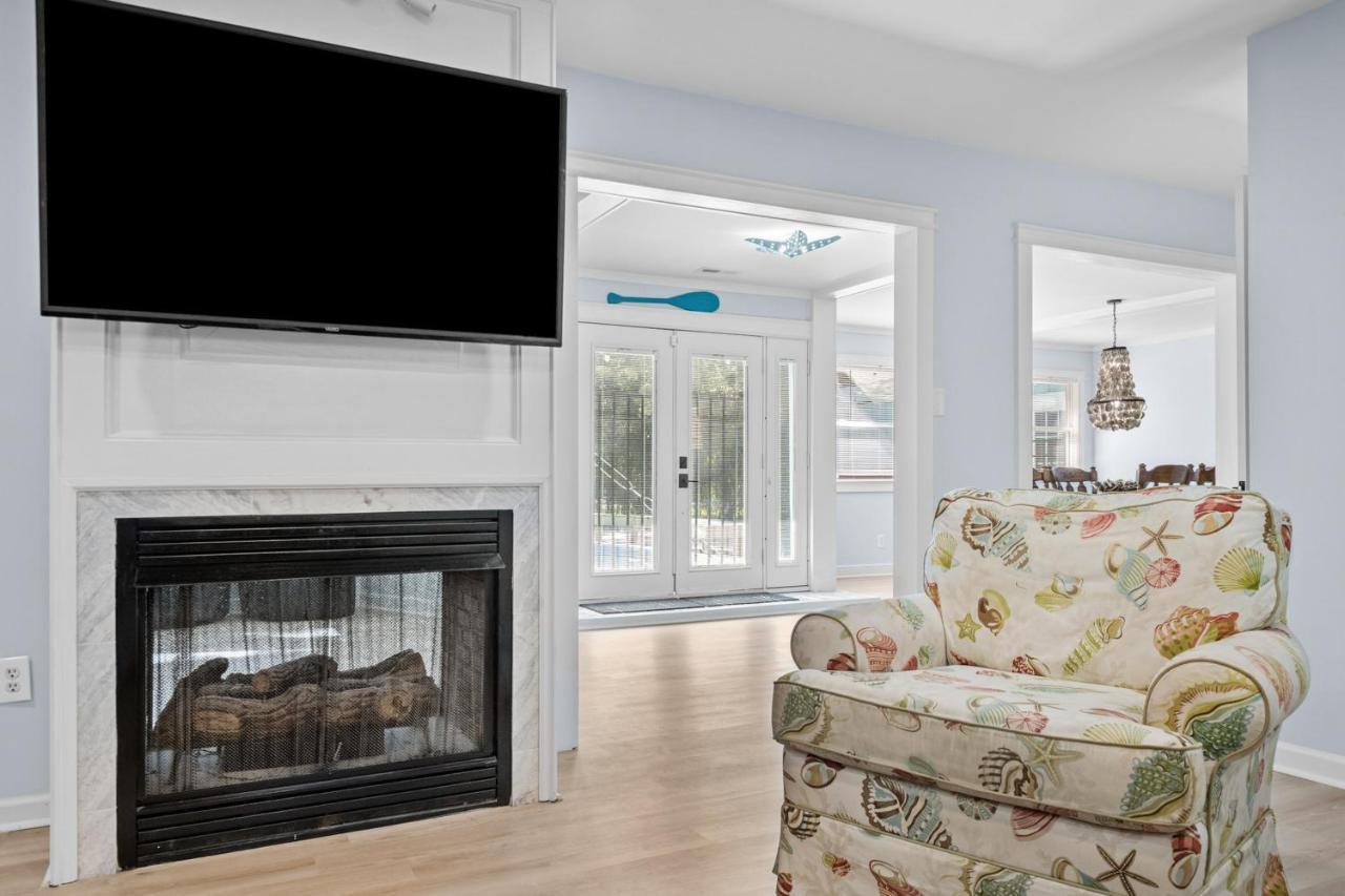 The Blue Lagoon Pine Knoll Shores Exterior foto